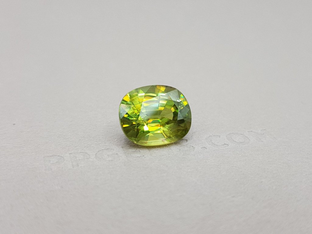 Cushion cut yellowish green sphene 7.65 ct Image №2