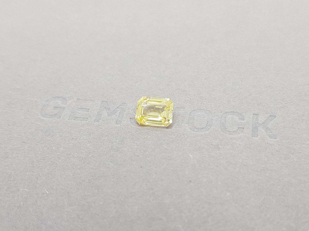 Octagon unheated yellow sapphire 1.77 ct, Sri Lanka Image №4