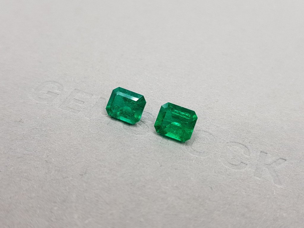 Pair of Muzo Green emeralds 2.17 ct, Colombia Image №4