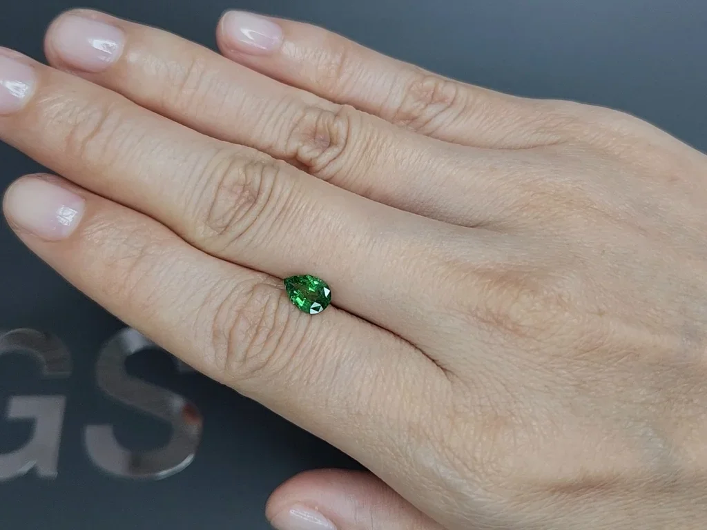 Pear cut intense green tsavorite garnet 0.81 carats, Tanzania  Image №2