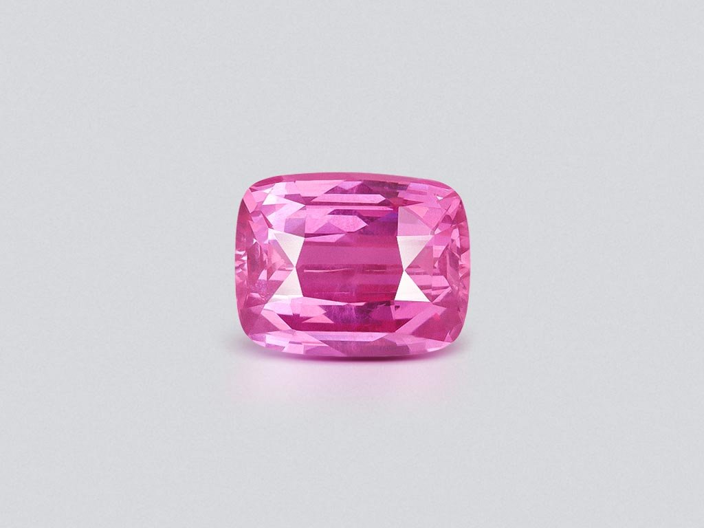 Unheated Vivid Pink sapphire in cushion cut 3.54 carats, Sri Lanka  Image №1