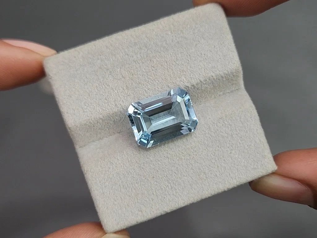 Aquamarine octagon cut 6.88 carats, Madagascar Image №4