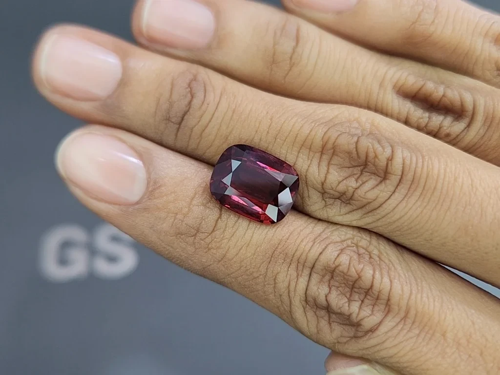Spinel Vivid Red cushion cut  7.92 carats, Vietnam Image №2