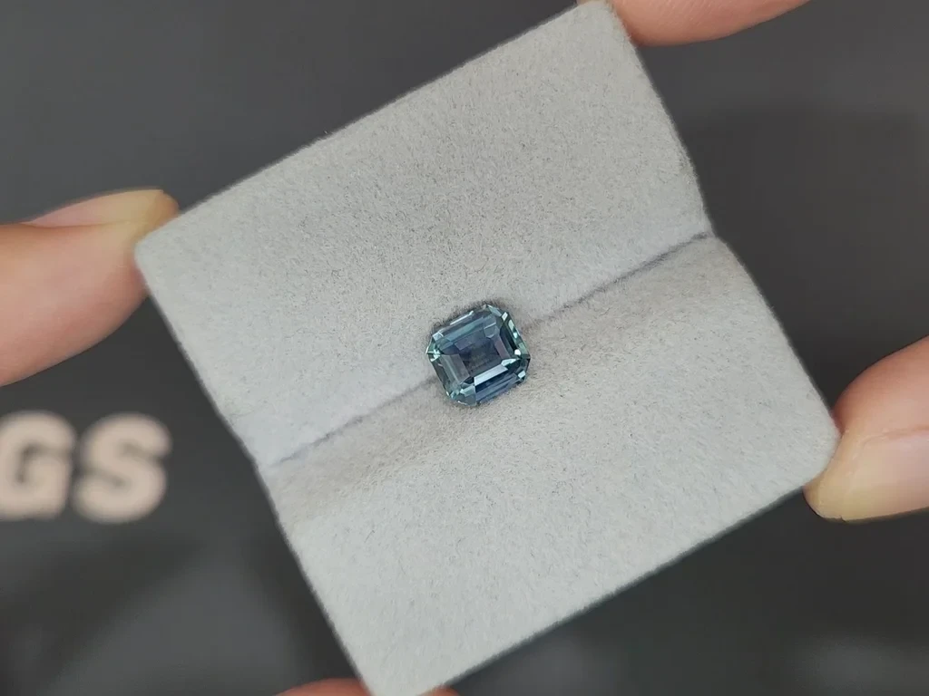 Unheated green sapphire octagon cut 2.02 carats, Sri Lanka Image №4