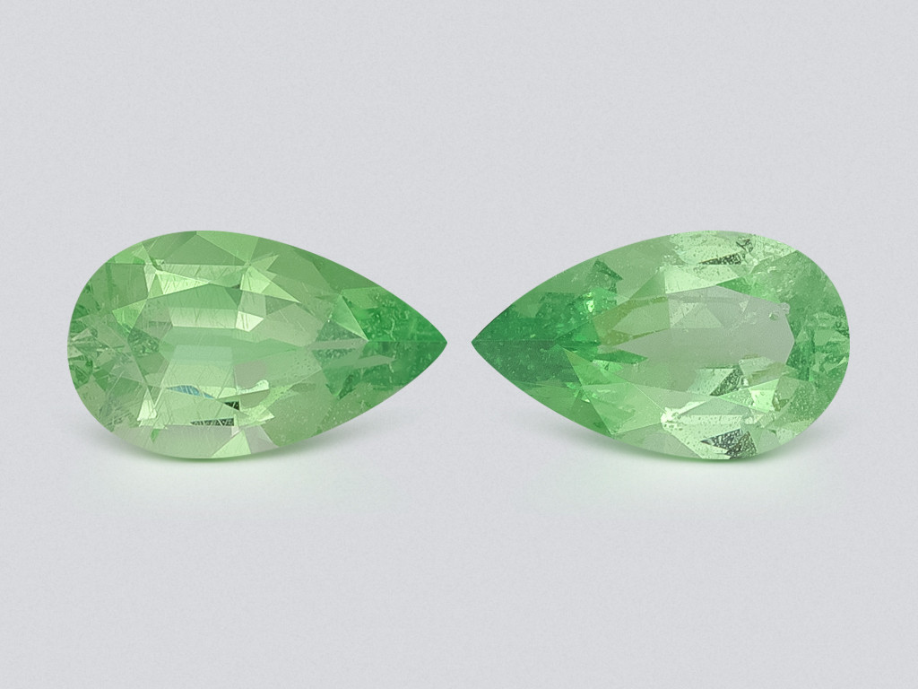 Pair of  tsavorites pear cut  1.78 carats, Africa Image №1