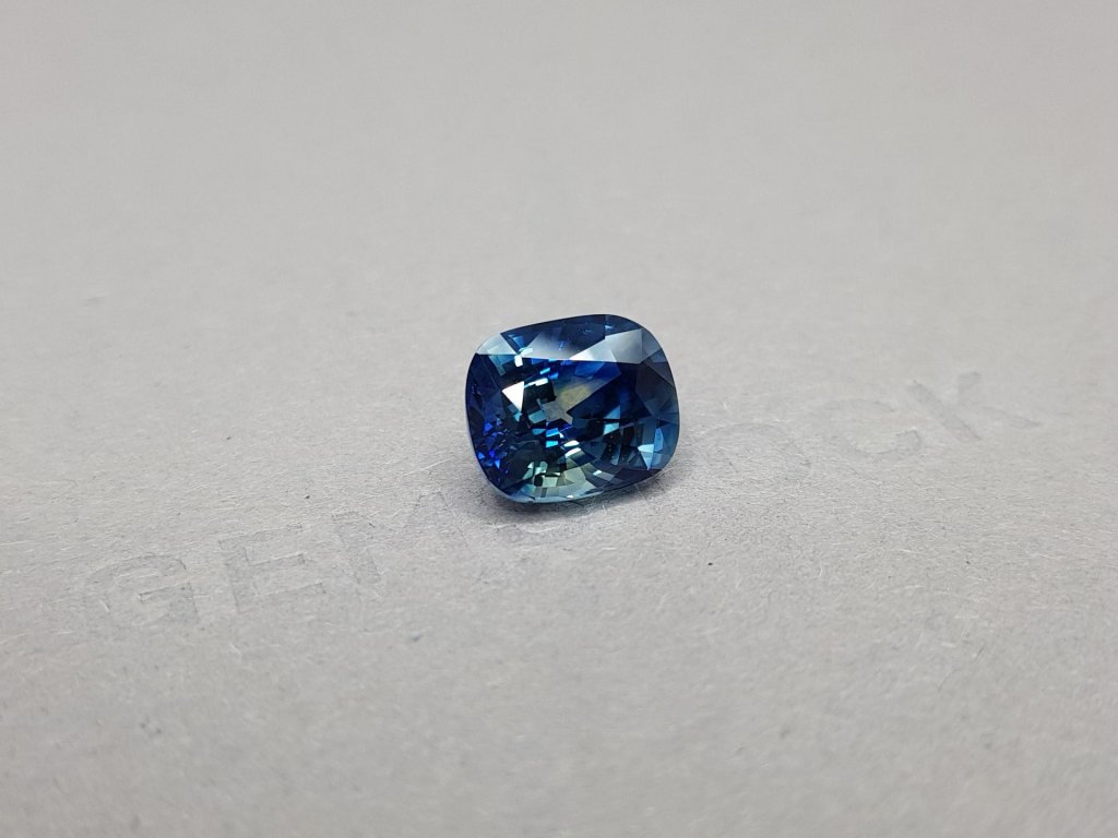 Unheated parti color (polychrome) sapphire from Vietnam 6.51 ct Image №3