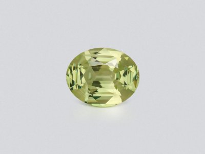 Yellowish-green oval cut grossular garnet 4.73 carats, Tanzania photo