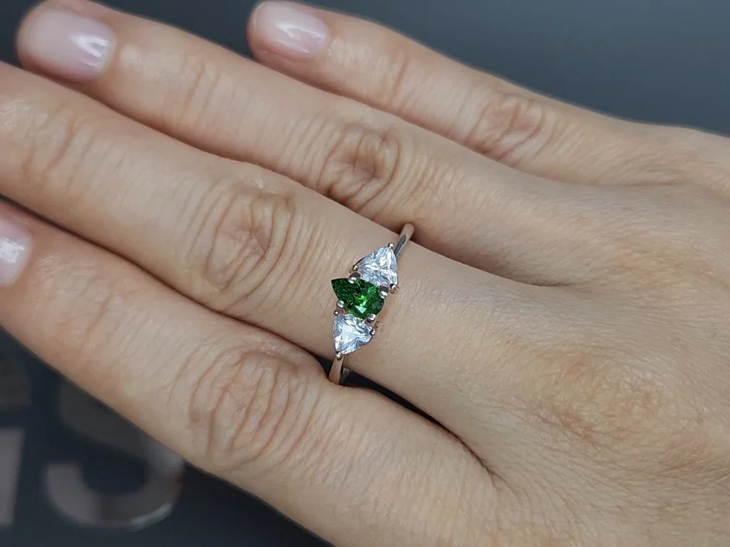 Pear cut vivid green tsavorite garnet 0.42 carats, Tanzania Image №5