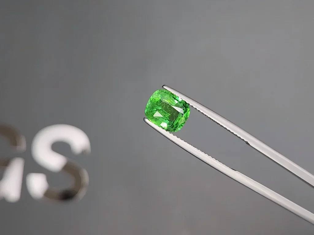 Neon green tsavorite garnet in cushion cut 2.19 carats, Tanzania Image №3