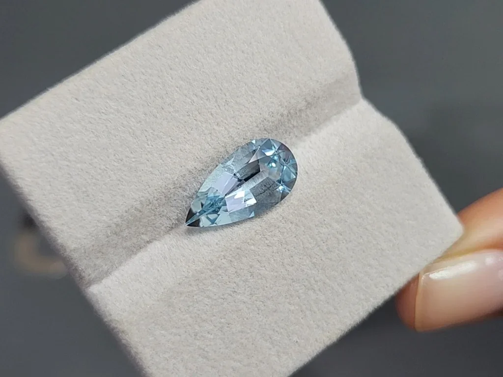 Santa Maria aquamarine pear cut 3.35 carats, Madagascar Image №4