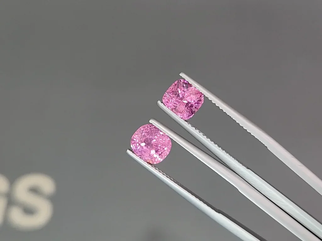 Pair of pink spinels cushion cut 3.81 carats, Vietnam Image №3
