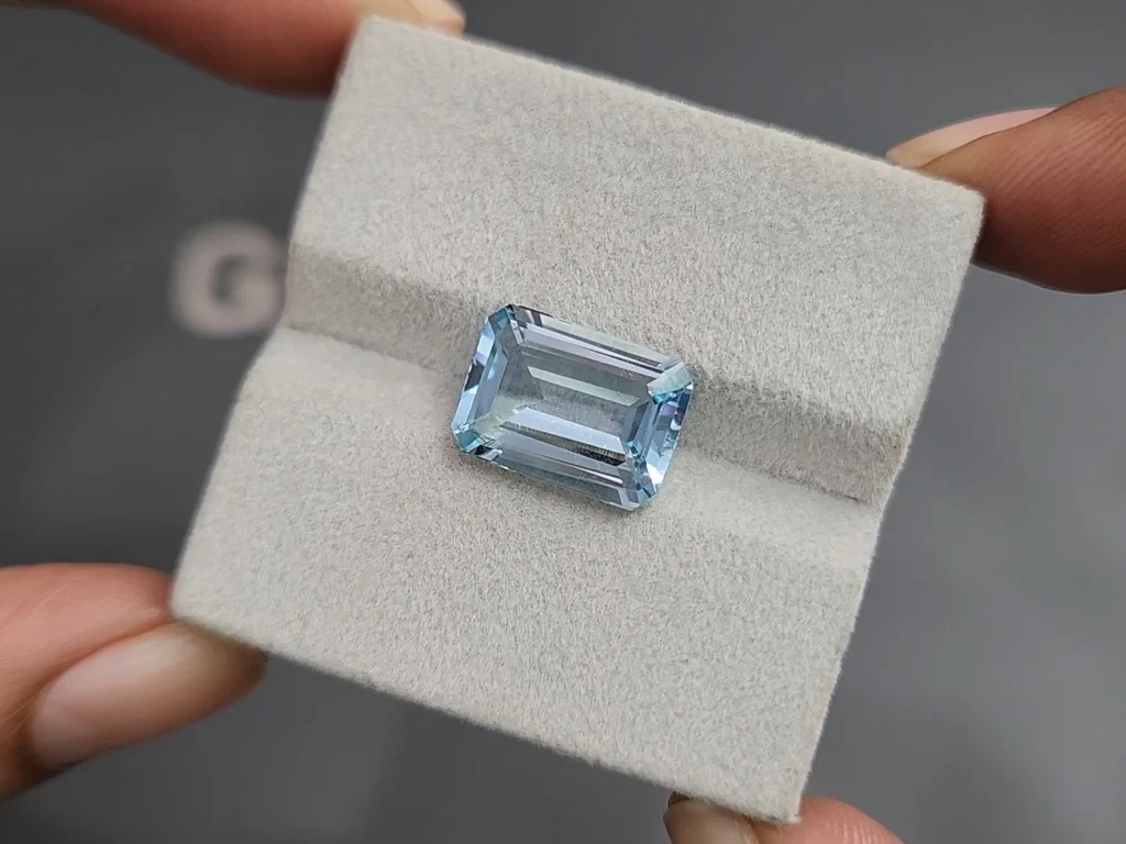 Aquamarine octagon cut 5.76 carats, Madagascar Image №4