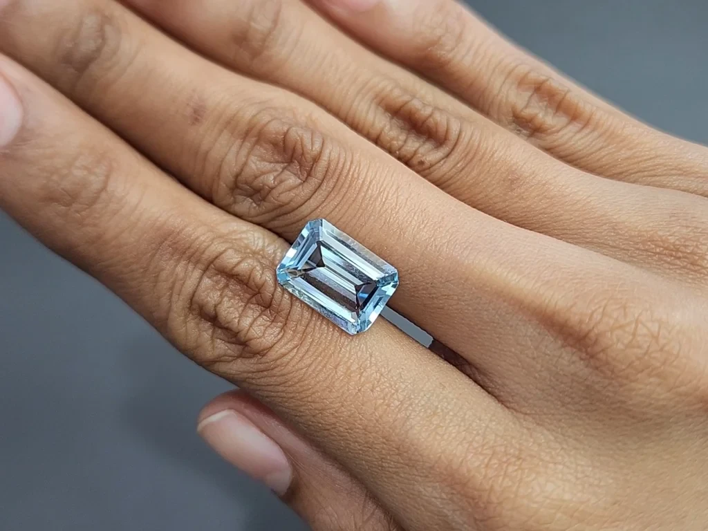 Aquamarine octagon cut 5.76 carats, Madagascar Image №2
