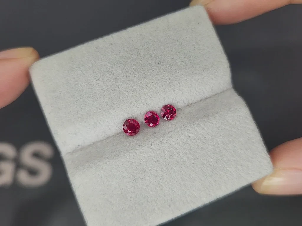 Set of rubies Pigeon Blood Red round cut 0.73 carats, Mozambique Image №3