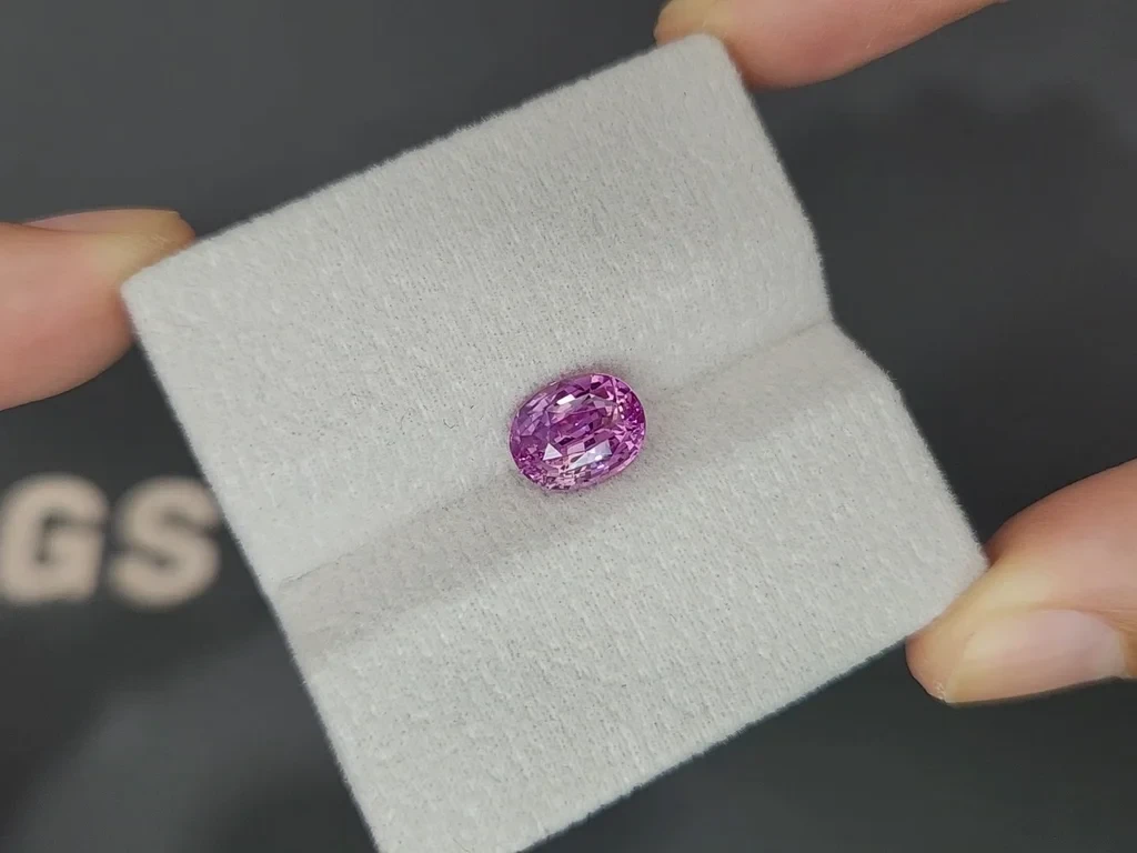 Unheated pink sapphire oval cut 3.05 carats, Sri Lanka Image №4