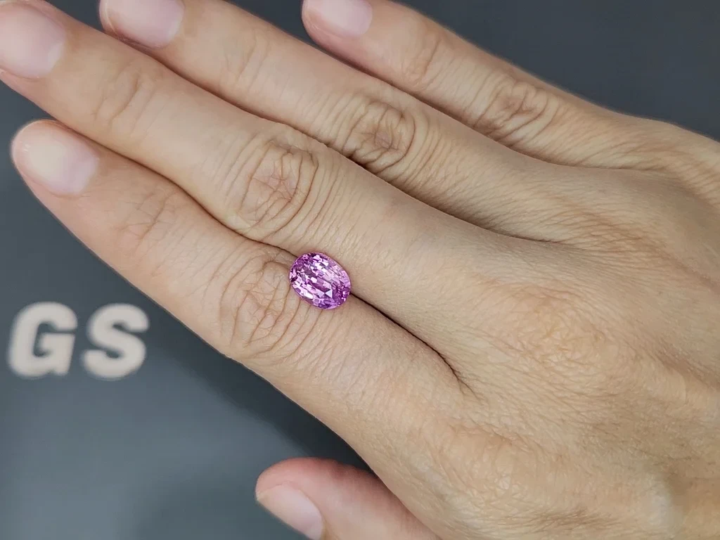 Unheated pink sapphire oval cut 3.05 carats, Sri Lanka Image №2