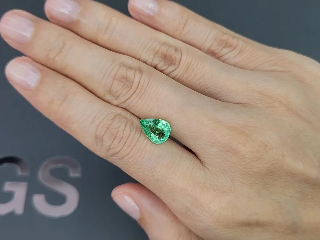 Neon green Paraiba tourmaline pear cut 2.51 carats, Mozambique  Image №2