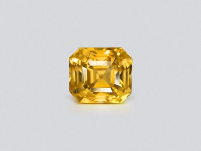 Golden yellow sapphire in octagon cut 1.91 carats, Sri Lanka  photo