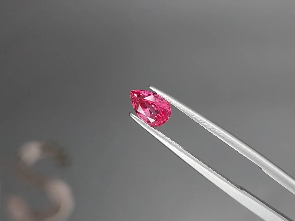 Vivid pink Mahenge spinel in pear cut 0.93 carats, Tanzania Image №3