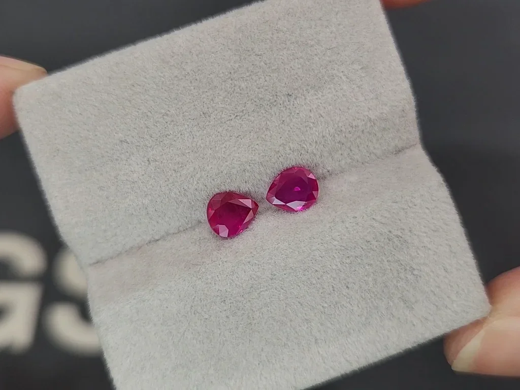 Pair of rubies  pear cut 1.11 carats, Burma Image №4