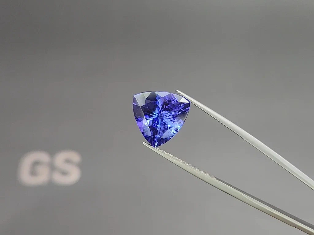 Tanzanite trillion cut 7.44 carats, Tanzania Image №3