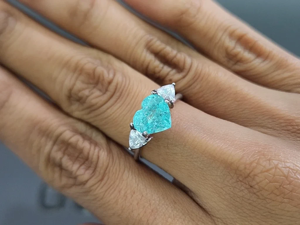 Neon Paraiba tourmaline greenish blue heart shape 2.61 carats, Mozambique Image №5