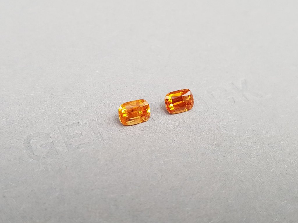 Pair of intense orange spessartines in cushion cut 1.90 ct Image №3