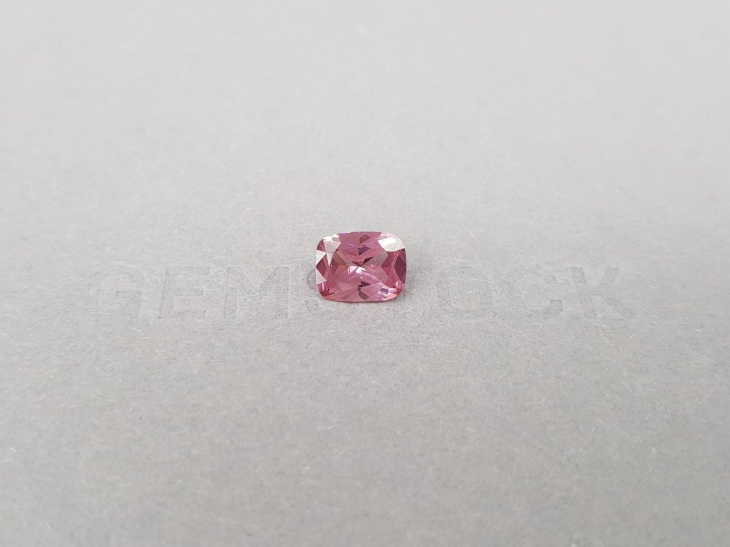 Cushion-cut pink-orange spinel 1.62 ct, Burma Image №2