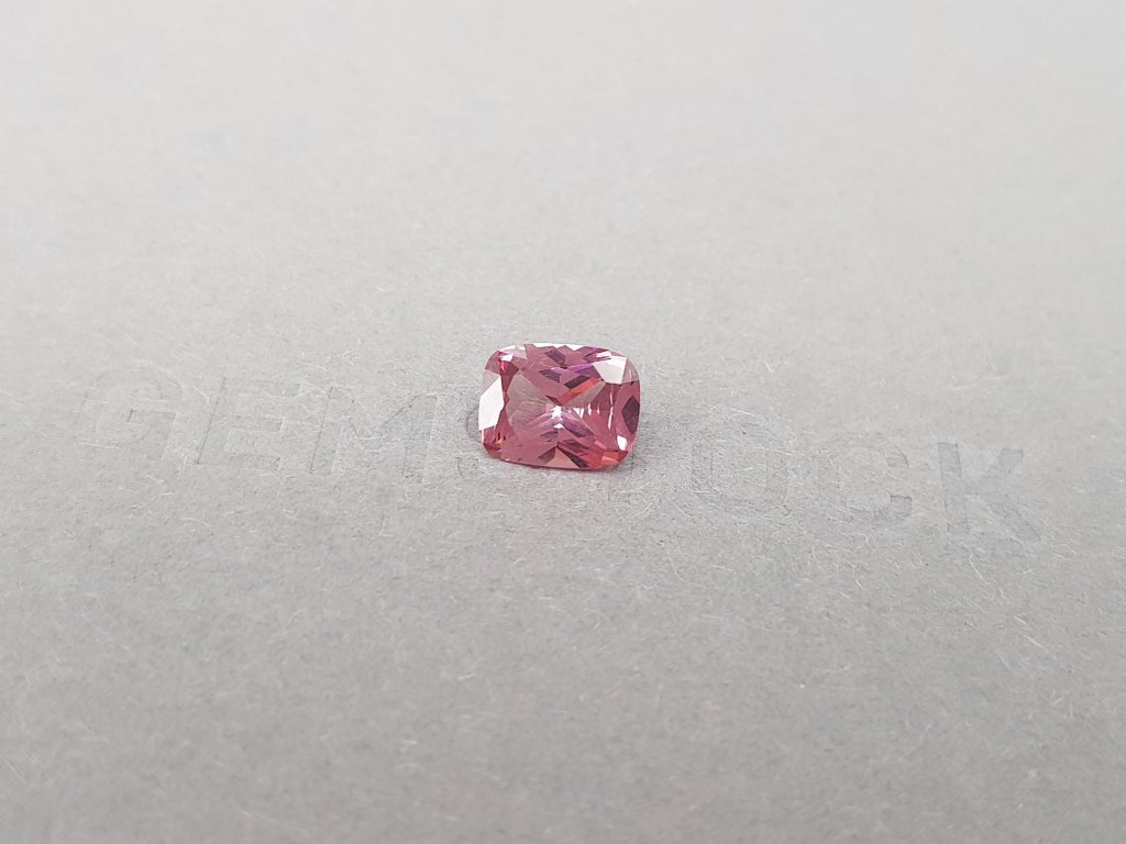 Cushion-cut pink-orange spinel 1.62 ct, Burma Image №4