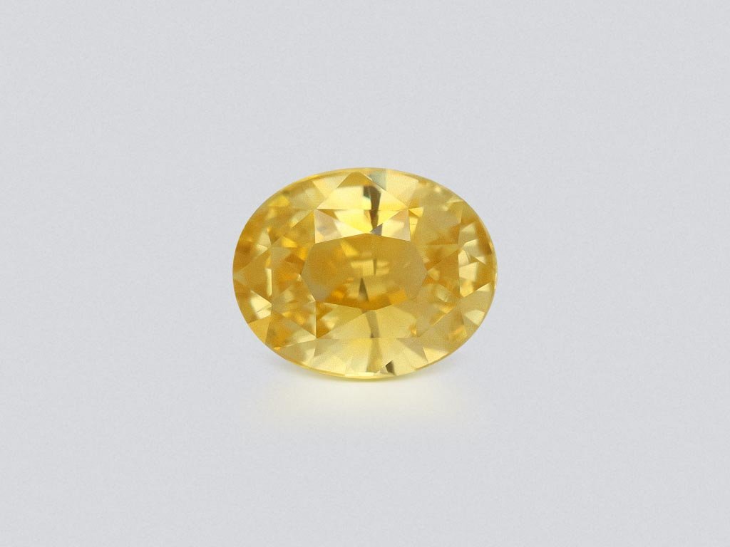 Vivid yellow sapphire in oval cut 1.60 carats, Sri Lanka  Image №1