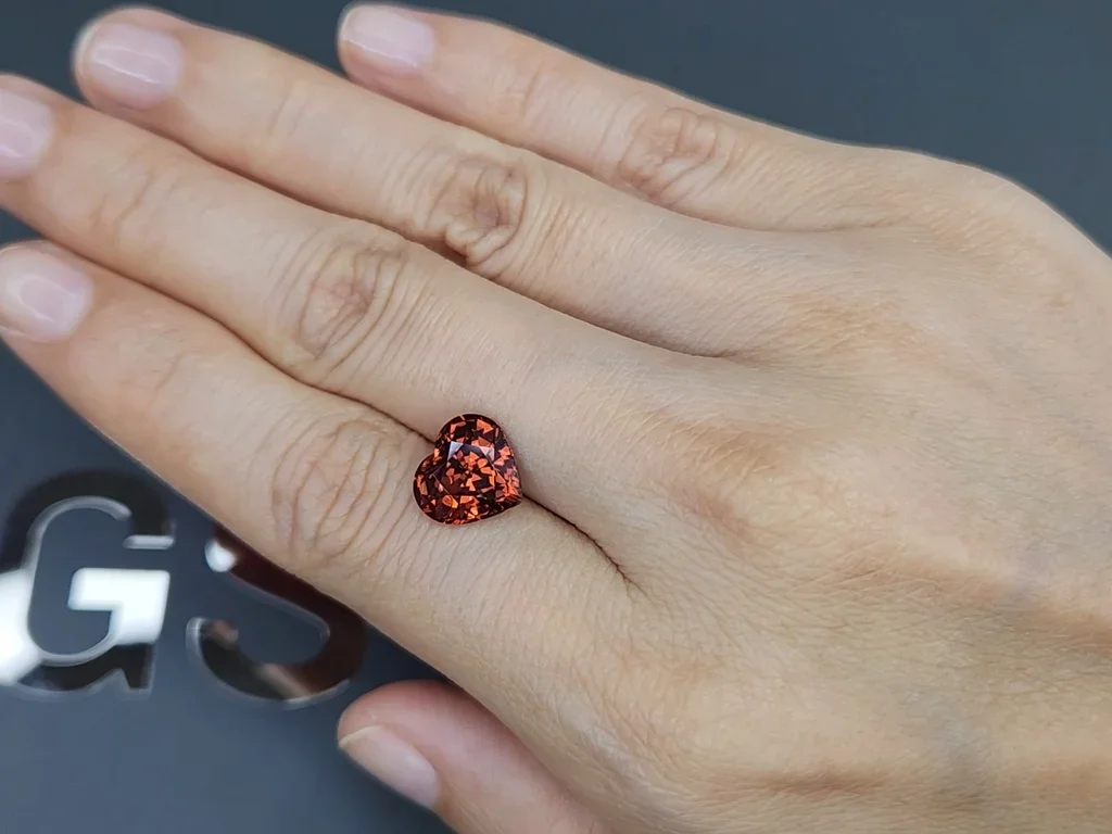 Orange zircon in heart shape 5.17 carats, Madagascar Image №2