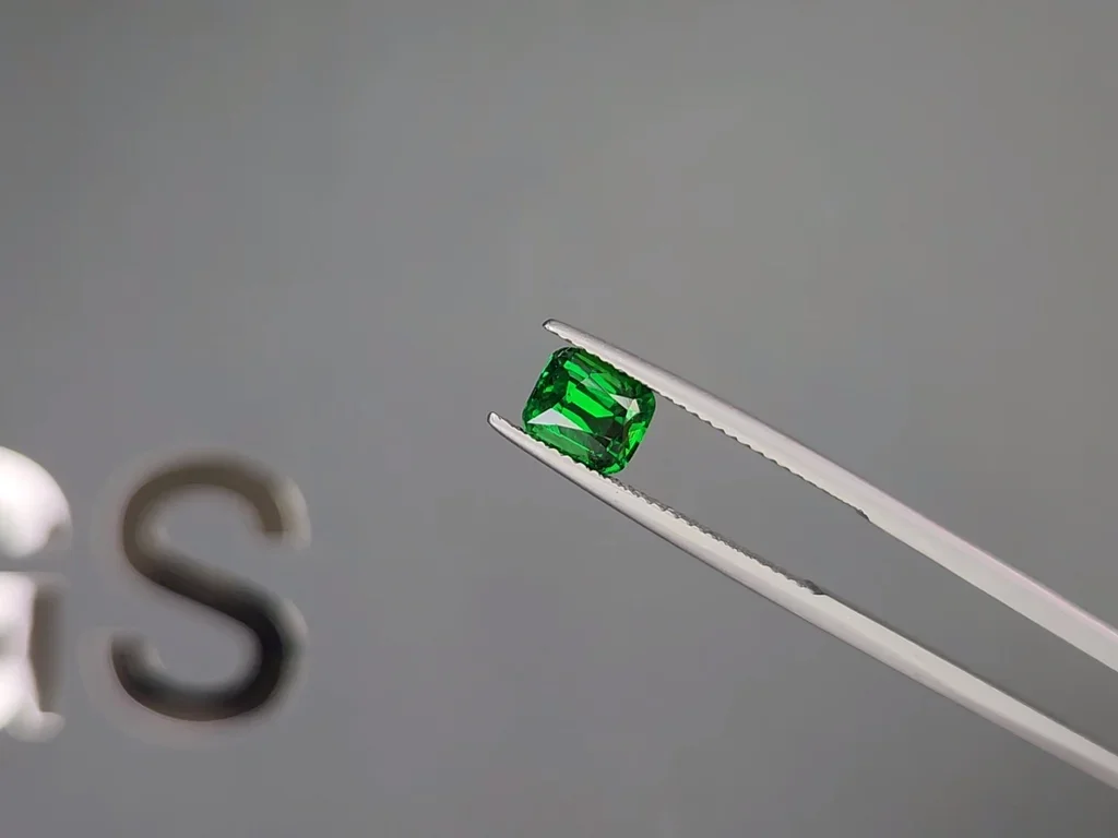 Vivid green tsavorite garnet in cushion cut 1.58 carats, Tanzania Image №3