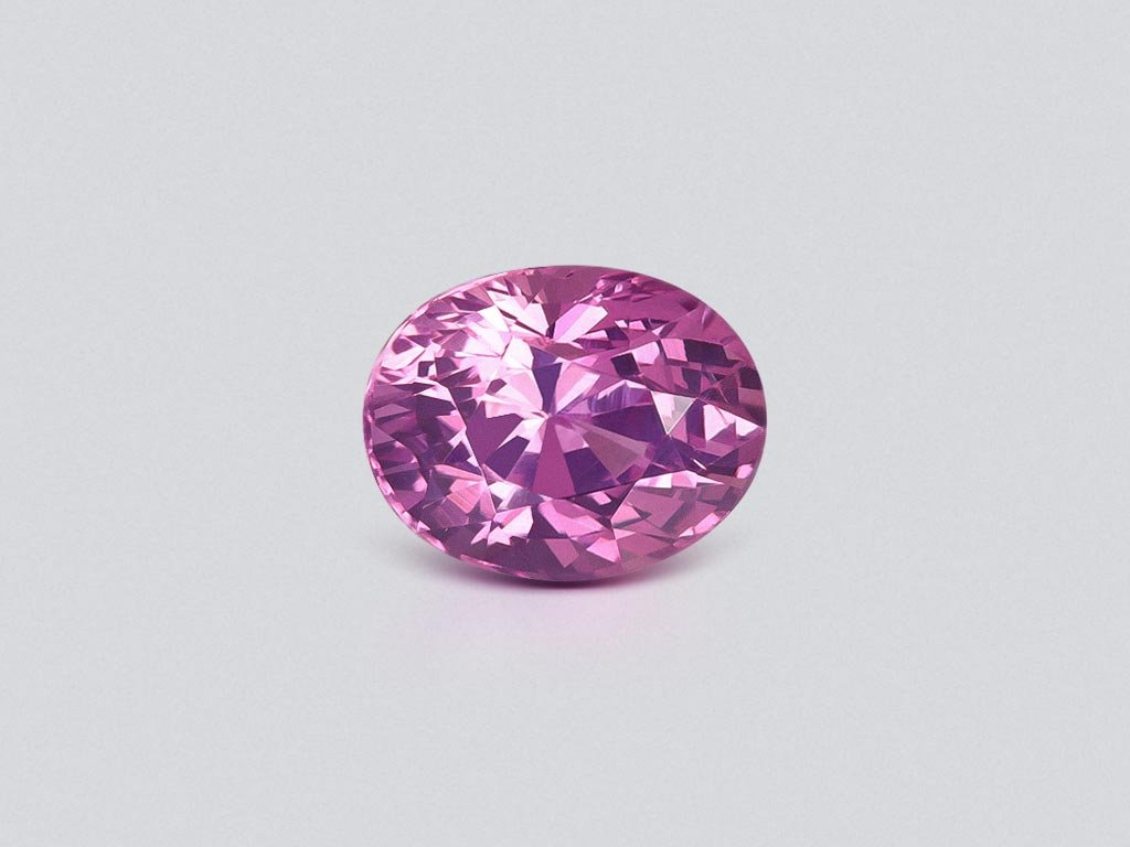 Unheated Vivid Pink sapphire in oval cut 1.08 carats, Sri Lanka Image №1