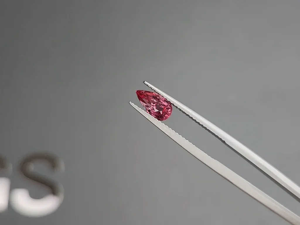 Vivid Pink Mahenge Spinel pear shape 1.05 carats, Tanzania  Image №3