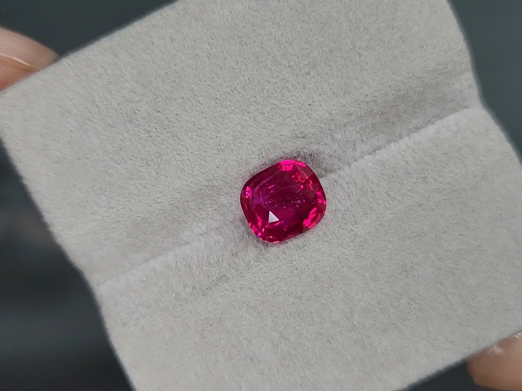 Unheated ruby cushion cut 2.51 carats, Mozambique  Image №4