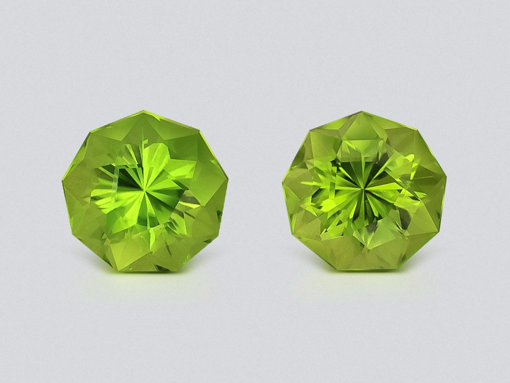 Pair of peridots round cut 4.60 carats, Burma Image №1