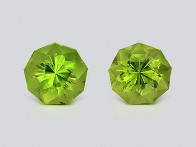 Pair of peridots round cut 4.60 carats, Burma photo