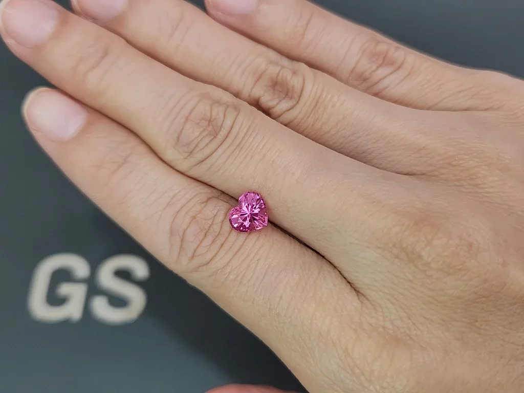 Pink spinel heart shape 1.55 carats, Tanzania Image №2