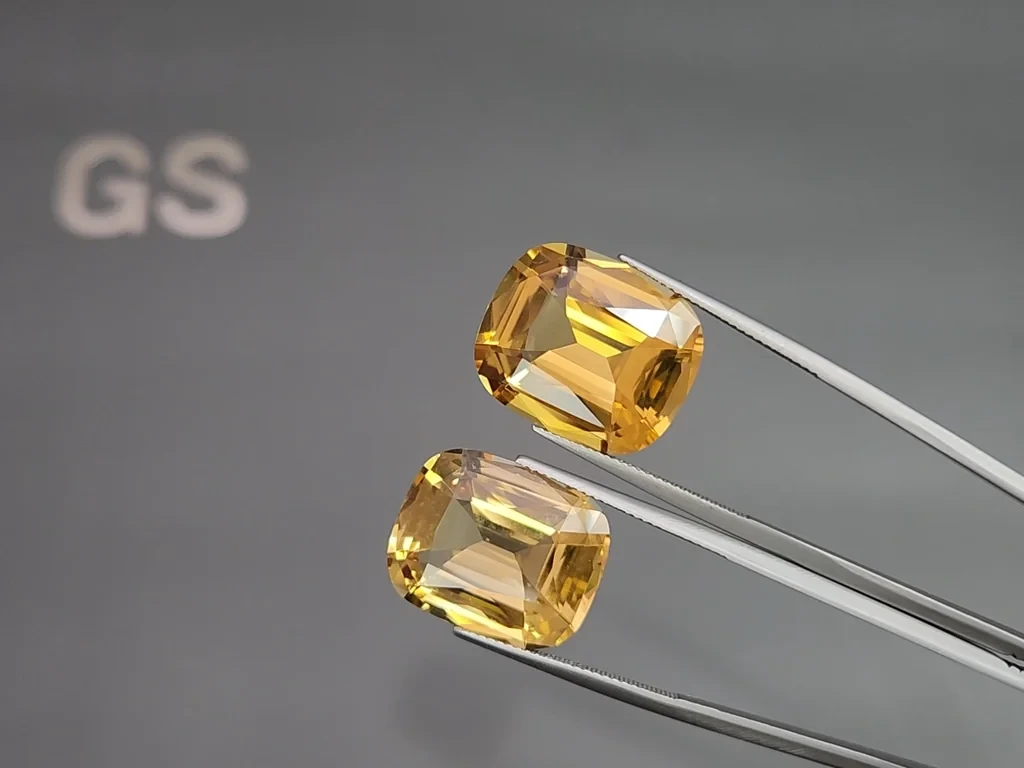 Pair of large citrines precision cut cushion 34.26 carats, Africa Image №3