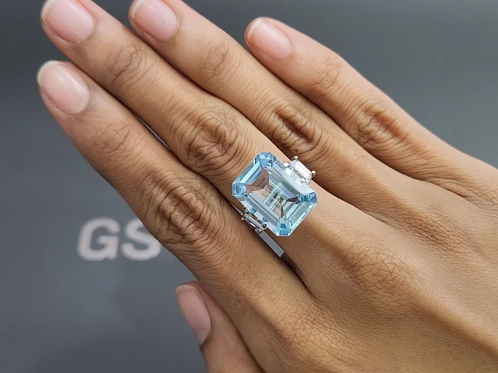 Aquamarine octagon cut 10.59 carats, Madagascar  Image №5