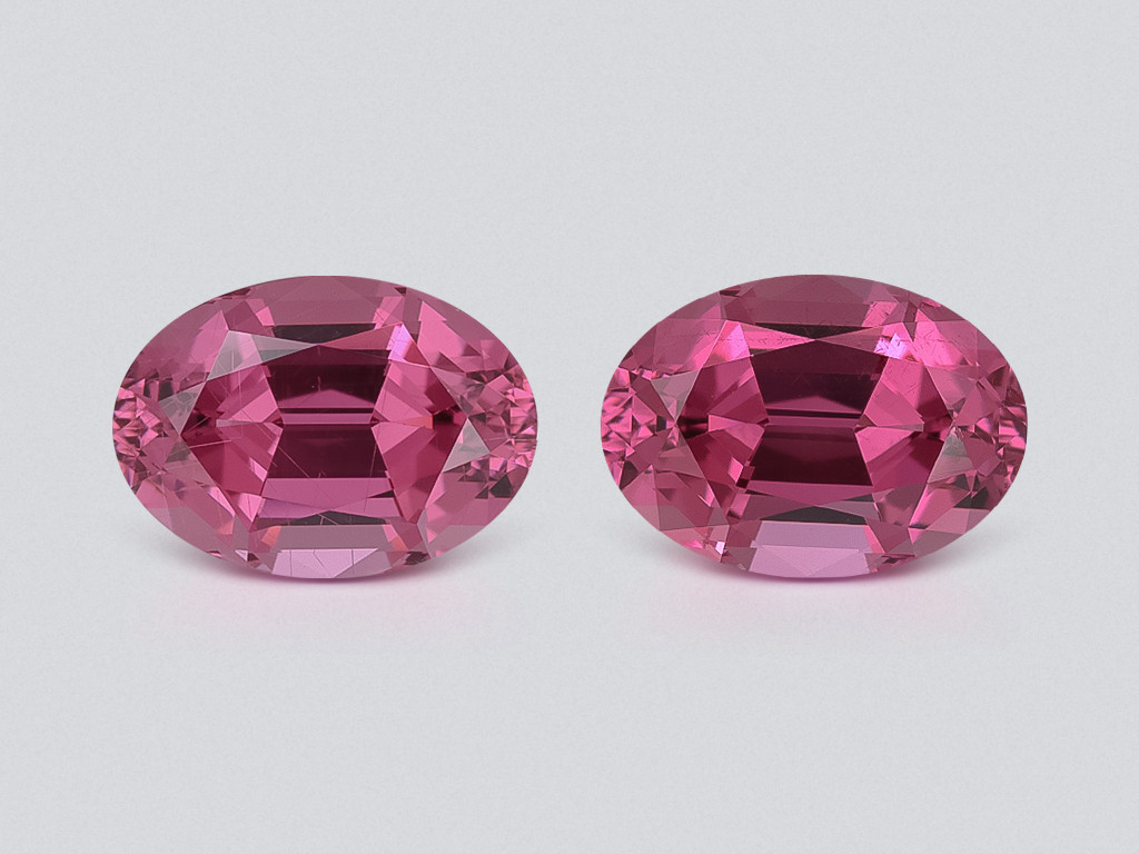 Pair of rhodolite garnets oval cut 2.19 carats, Madagascar Image №1