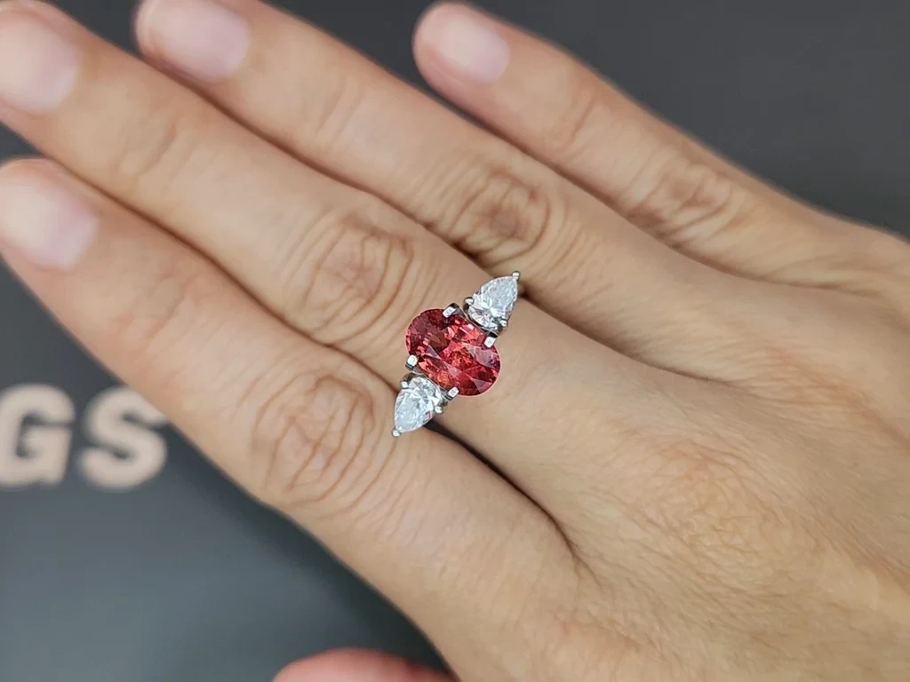 Unheated Padparadscha sapphire oval cut 2.54 carats, Sri Lanka  Image №5
