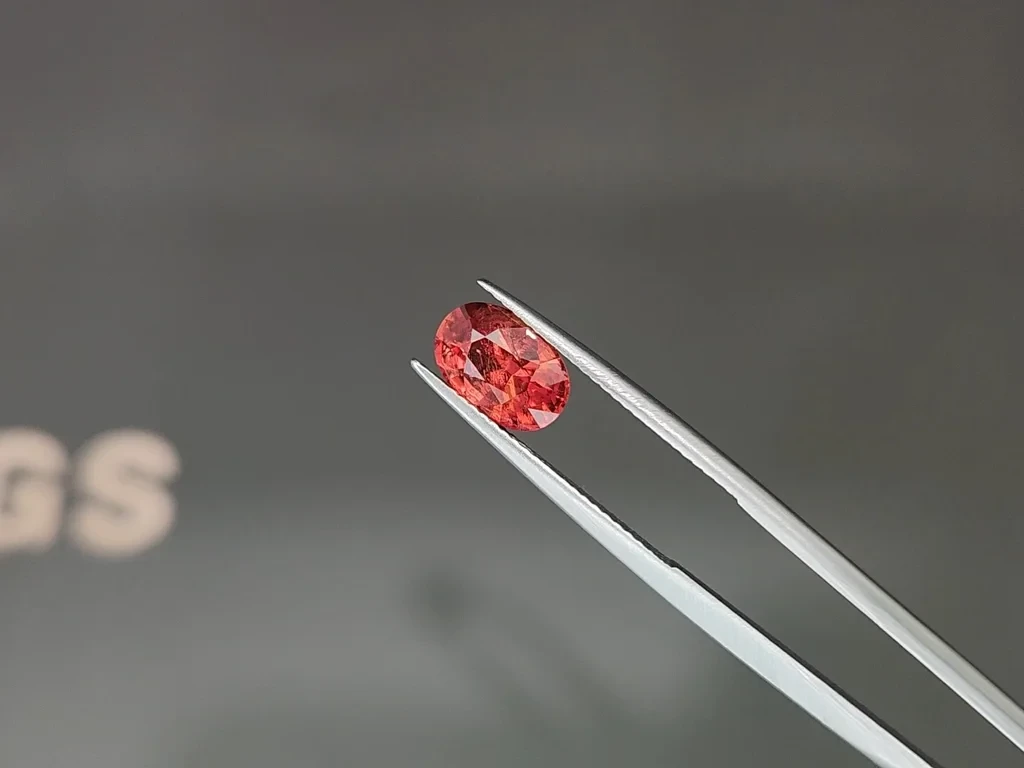 Unheated Padparadscha sapphire oval cut 2.54 carats, Sri Lanka  Image №3