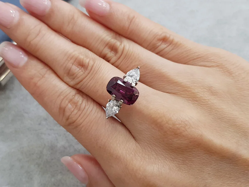 Purple garnet umbalite 4.92 ct in cushion cut from Tanzania  Image №3