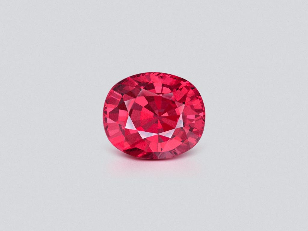 Unique pink-red spinel "Vibrant" type in oval cut 4.18 carats, Vietnam  Image №1