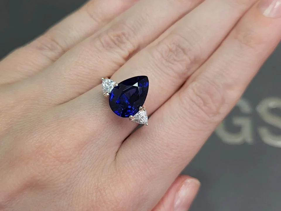 Royal Blue sapphire in pear cut 7.76 ct, Sri Lanka Image №5