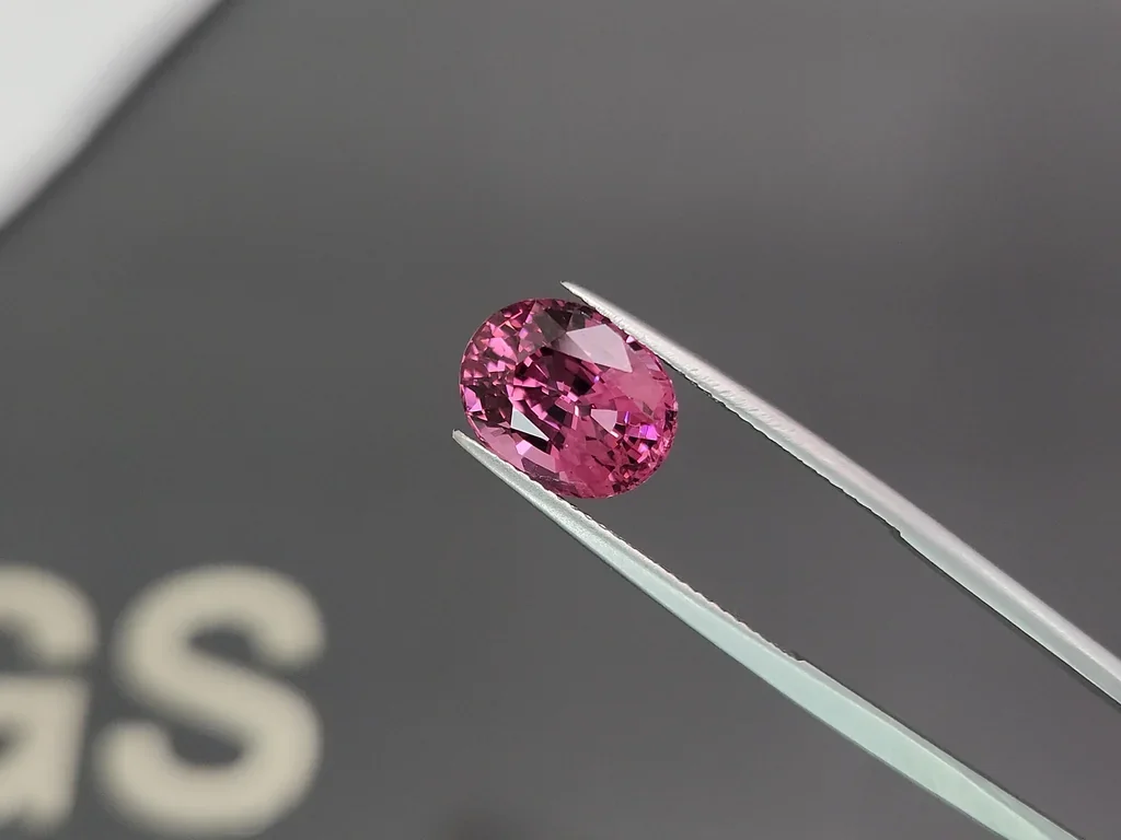 Purple-pink Mahenge spinel in oval cut 5.65 carats, Tanzania Image №3