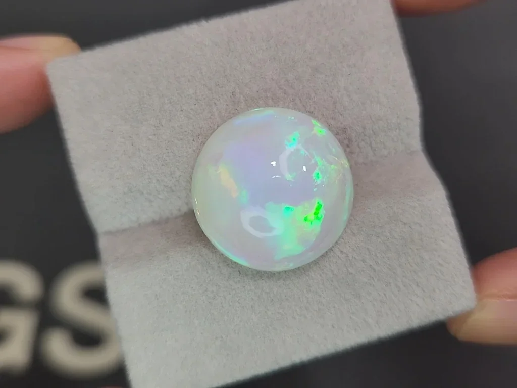 White opal round cut 14.42 carats, Ethiopia Image №3