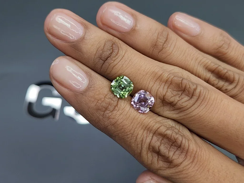 Pair of contrasting tourmalines cushion cut 2.59 carats, Africa Image №2
