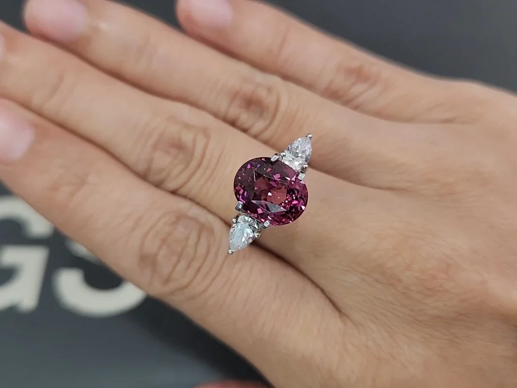 Garnet rhodolite oval cut 4.99 carats, Tanzania Image №5